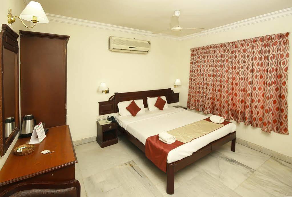 Hotel Archana Inn Kochi Exterior foto